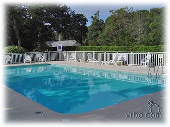 outdoorpool.jpg